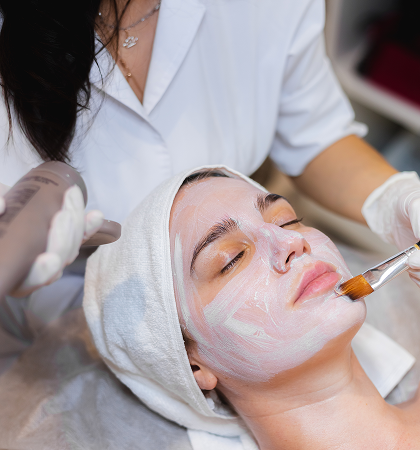 Skin Lightening & Glow Treatments in Sri Ganganagar